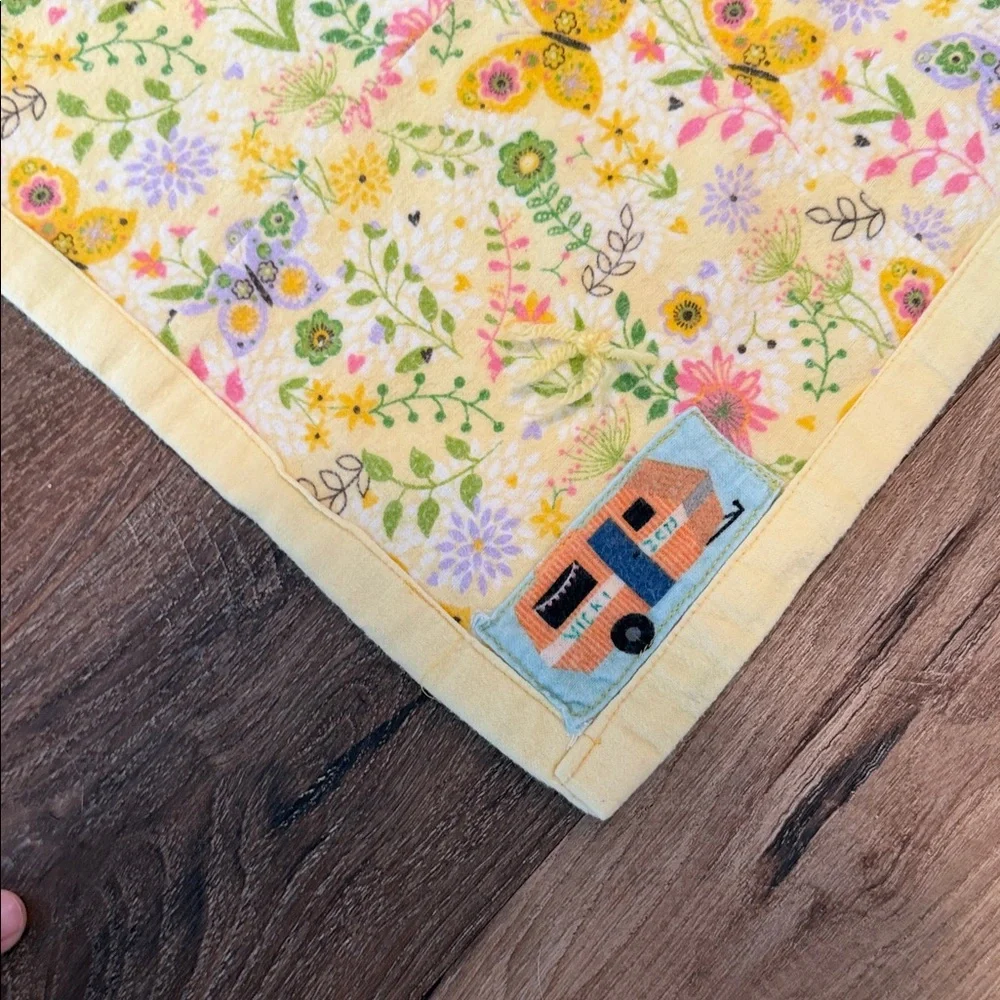 Floral Patchwork Quilt - Yellow floral butterfly